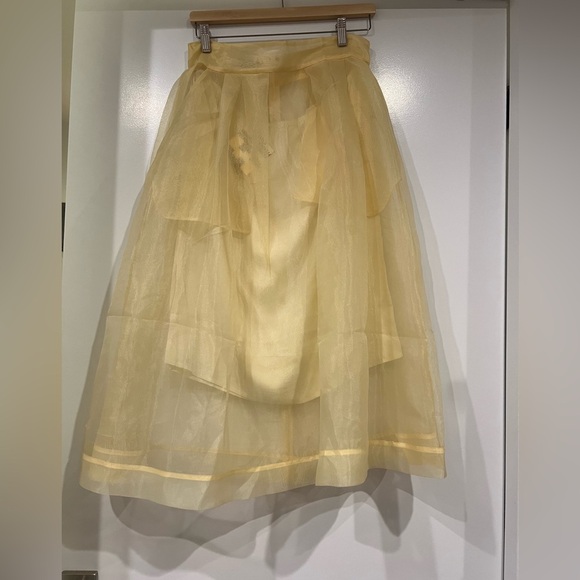 BAUM UND PFERDGARTEN BUTTER YELLOW SASHENKA SKIRT| size 10 - Picture 3 of 5
